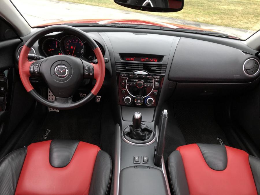 Торпедо Mazda RX-8 2005 года  (фото 113 из 197)